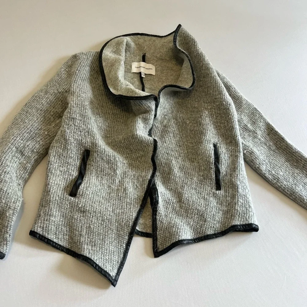 Cupcakes and Cashmere gray open front jacket heavy sweater wool blend L